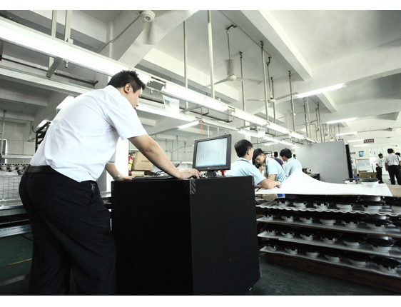 &ldquo;納尼&rdquo;毅廷完美喇叭功放?。?/></a></p><p><span style=