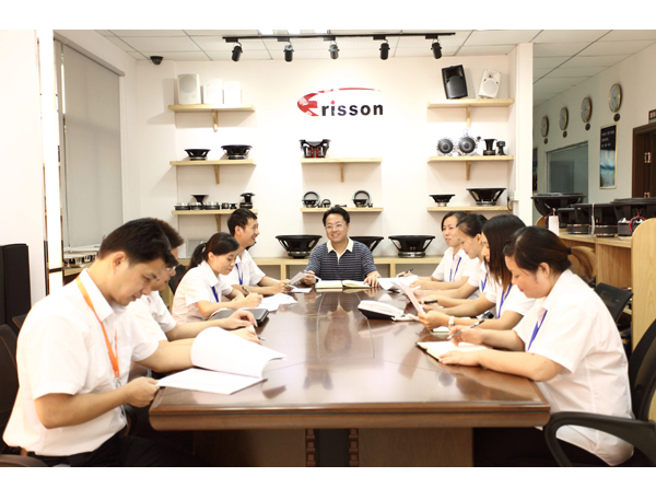 毅廷商討研發(fā)會議